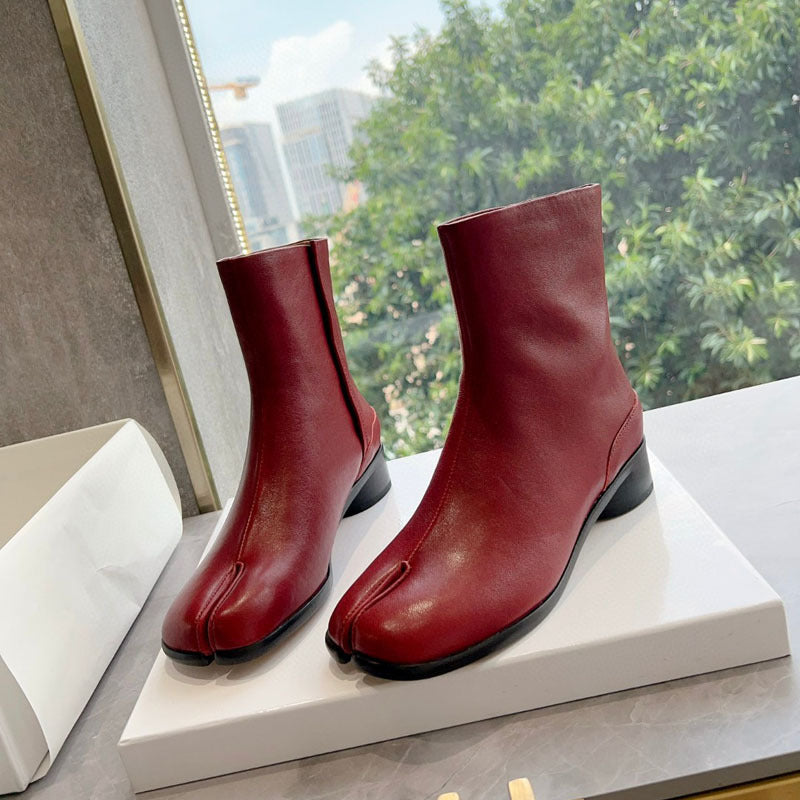 Fall/Winter 2025 Tabi Chelsea Boots