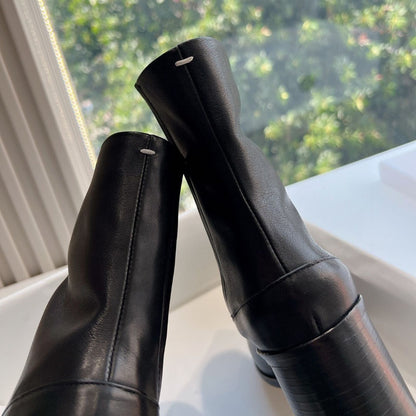 Fall/Winter 2025 Tabi Chelsea Boots