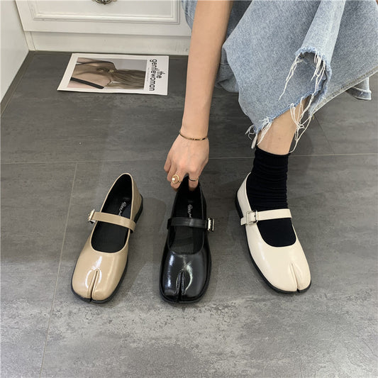 Korean Chic Split-Toe Mary Jane Flats – 2024 Retro Thin Pumps