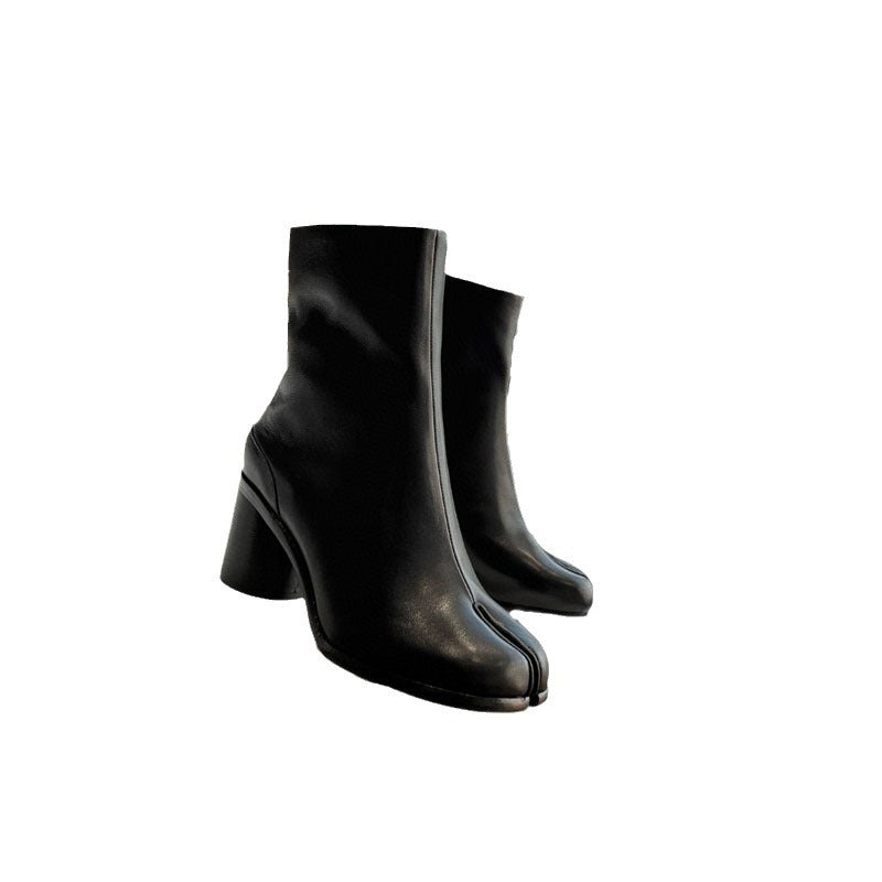 Fall/Winter 2025 Tabi Chelsea Boots