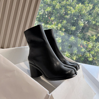 Fall/Winter 2025 Tabi Chelsea Boots