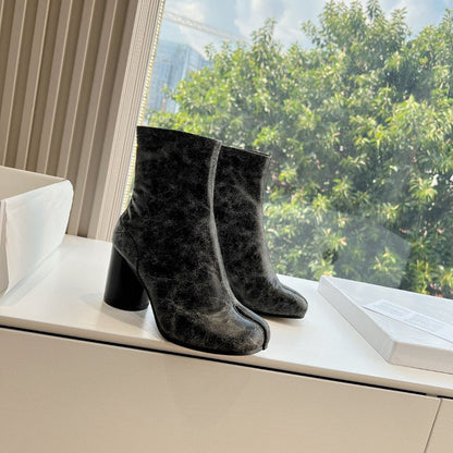 Fall/Winter 2025 Tabi Chelsea Boots